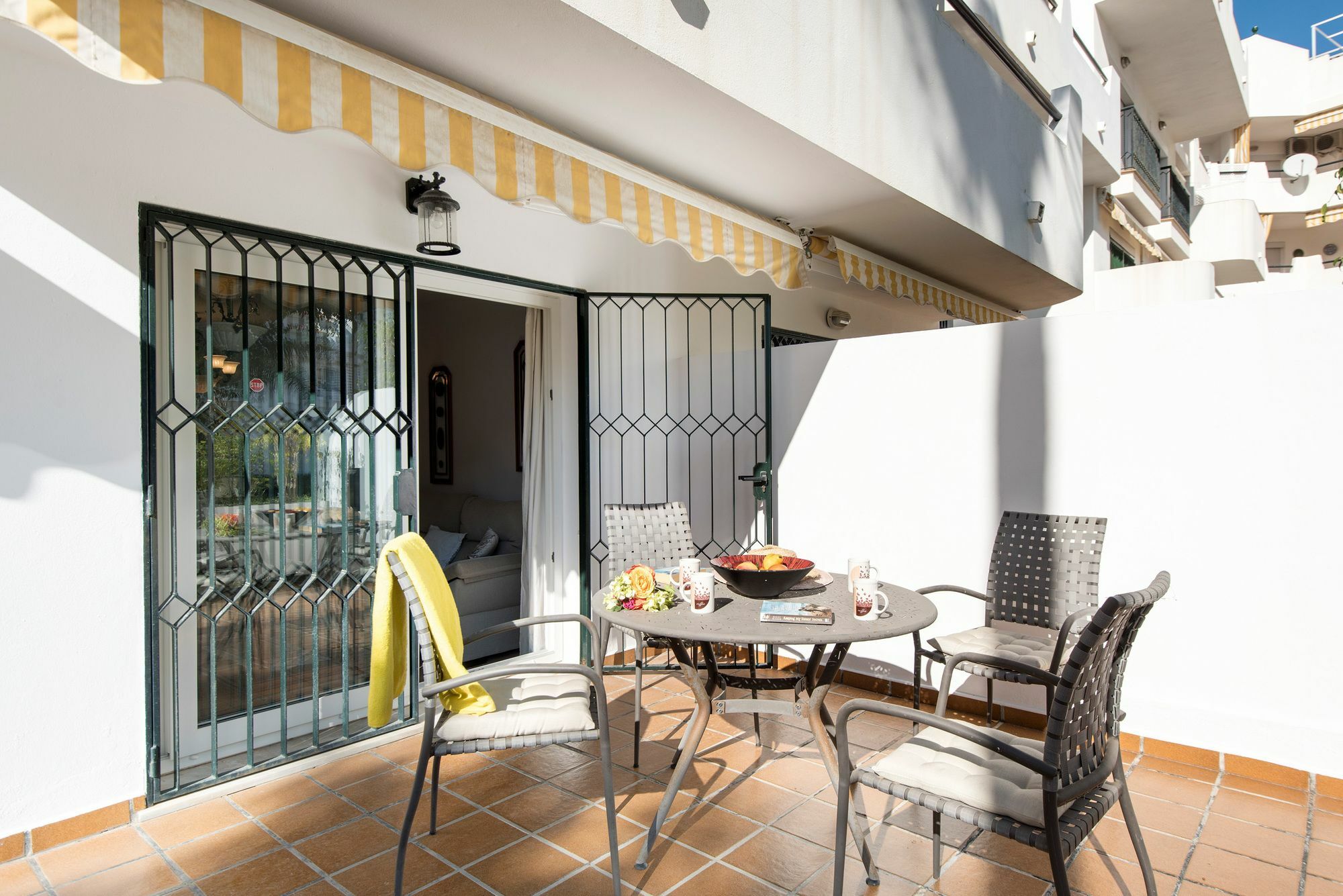 Fantastico Apartamento En La Carihuela Villa Torremolinos Luaran gambar